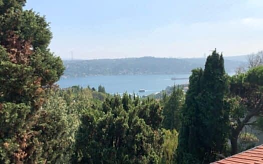 BEBEK KORTEL KORUSUNDA BOĞAZ MANZARALI VE HAVUZLU SATILIK MÜSTAKİL BİNA