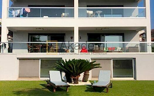 ÇEŞME PAŞALİMANI’nda SEZONLUK TAM MÜSTAKİL VİLLA